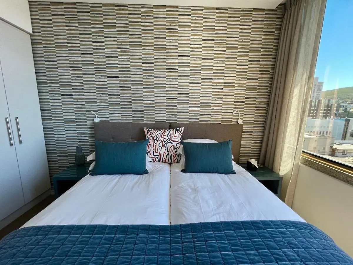 #1604 Cartwright -Diamond In The Sky Daire Cape Town 0*,
