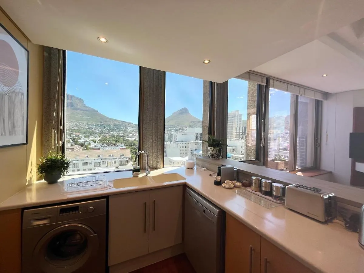#1604 Cartwright -Diamond In The Sky Daire Cape Town