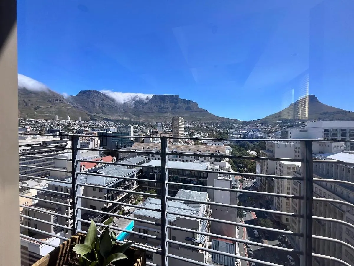 #1604 Cartwright -Diamond In The Sky Daire Cape Town