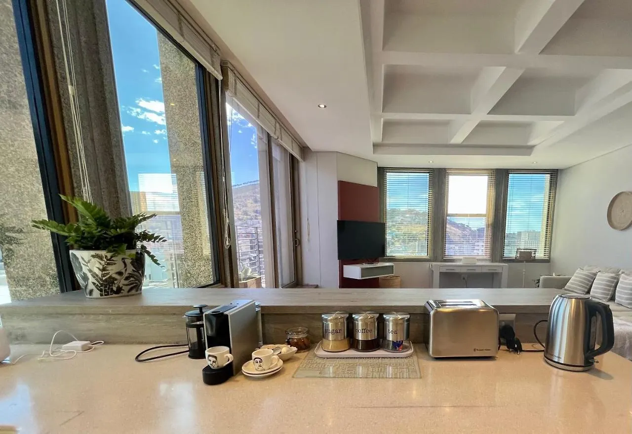 #1604 Cartwright -Diamond In The Sky Daire Cape Town 0*,