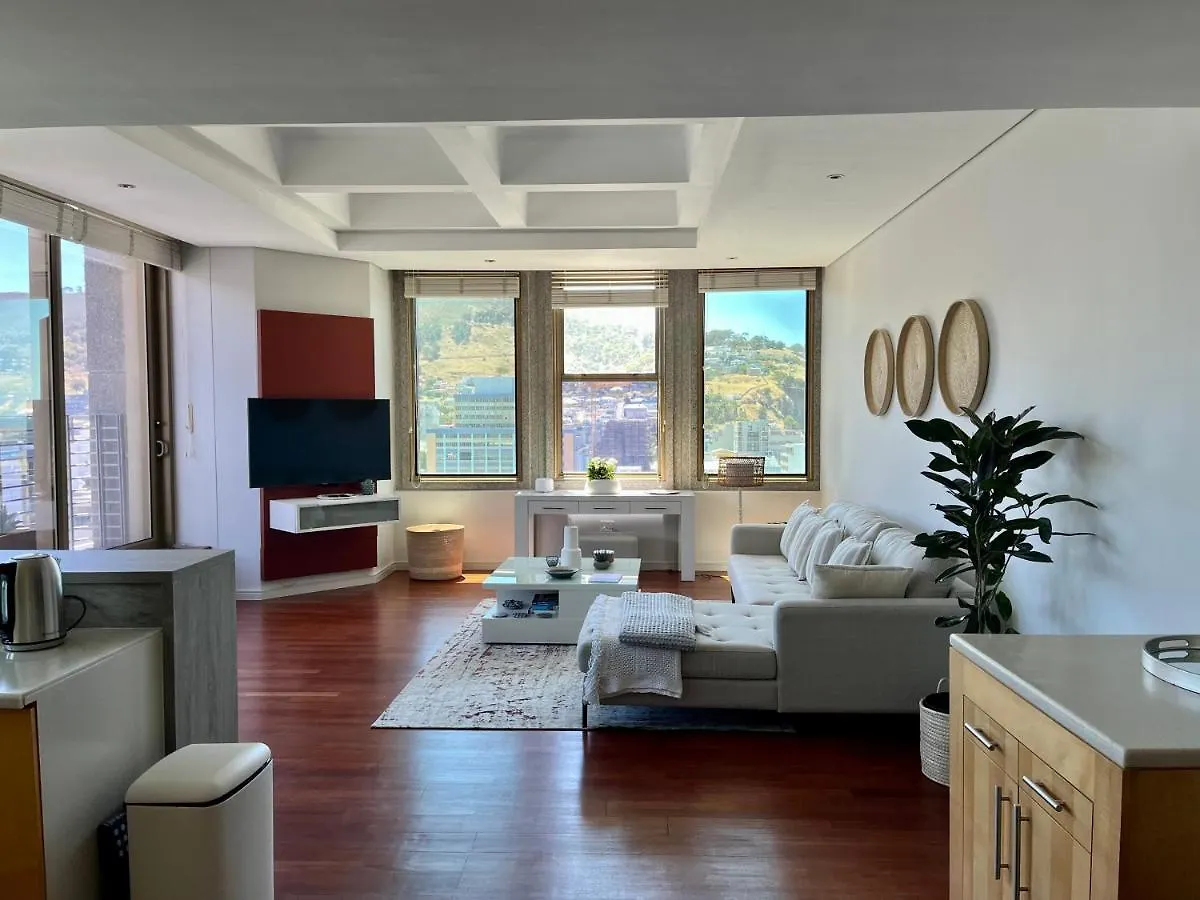 #1604 Cartwright -Diamond In The Sky Daire Cape Town Güney Afrika
