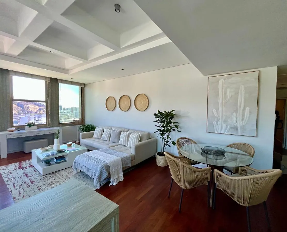 #1604 Cartwright -Diamond In The Sky Daire Cape Town