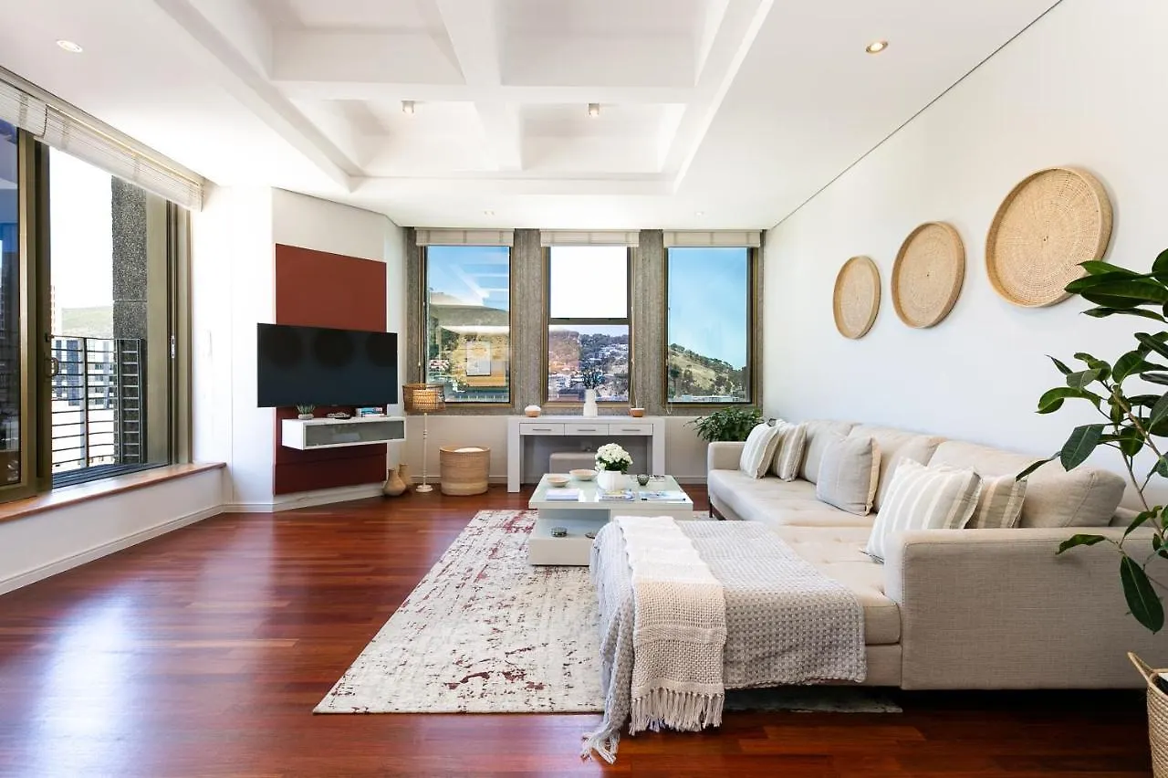#1604 Cartwright -Diamond In The Sky Daire Cape Town