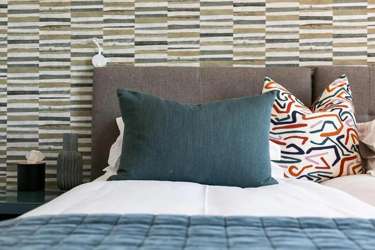 #1604 Cartwright -Diamond In The Sky Daire Cape Town