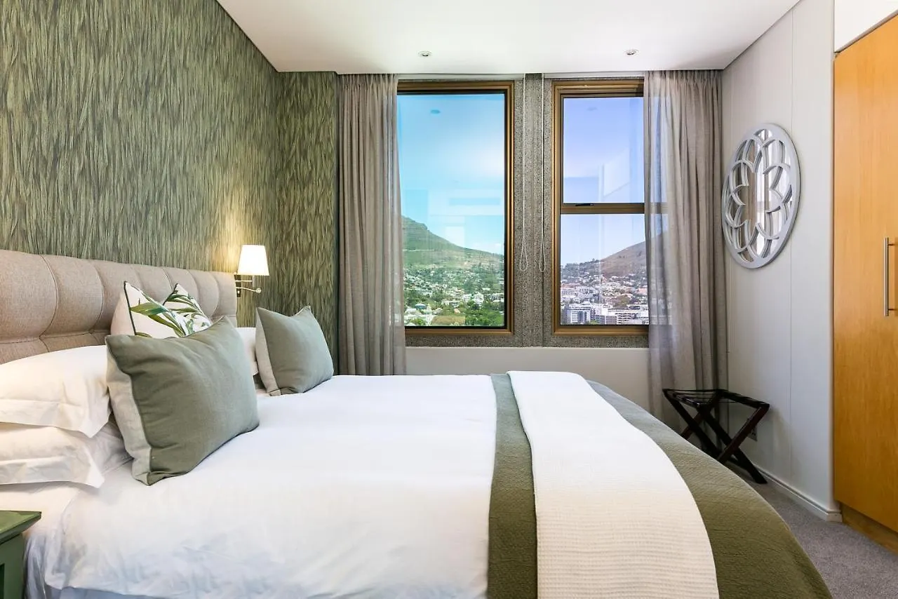 #1604 Cartwright -Diamond In The Sky Daire Cape Town Güney Afrika